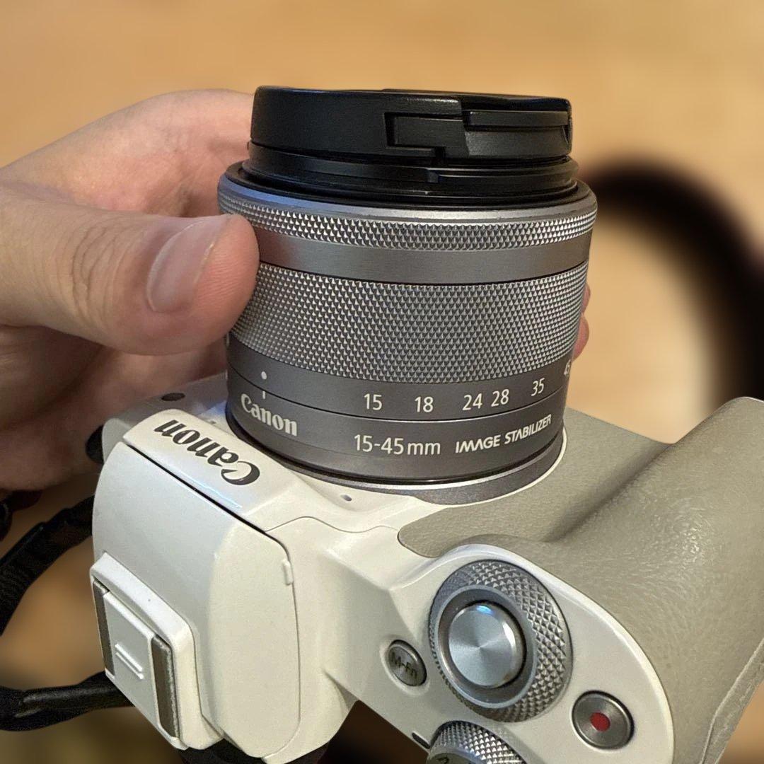 Canon EOS Kiss M ホワイト