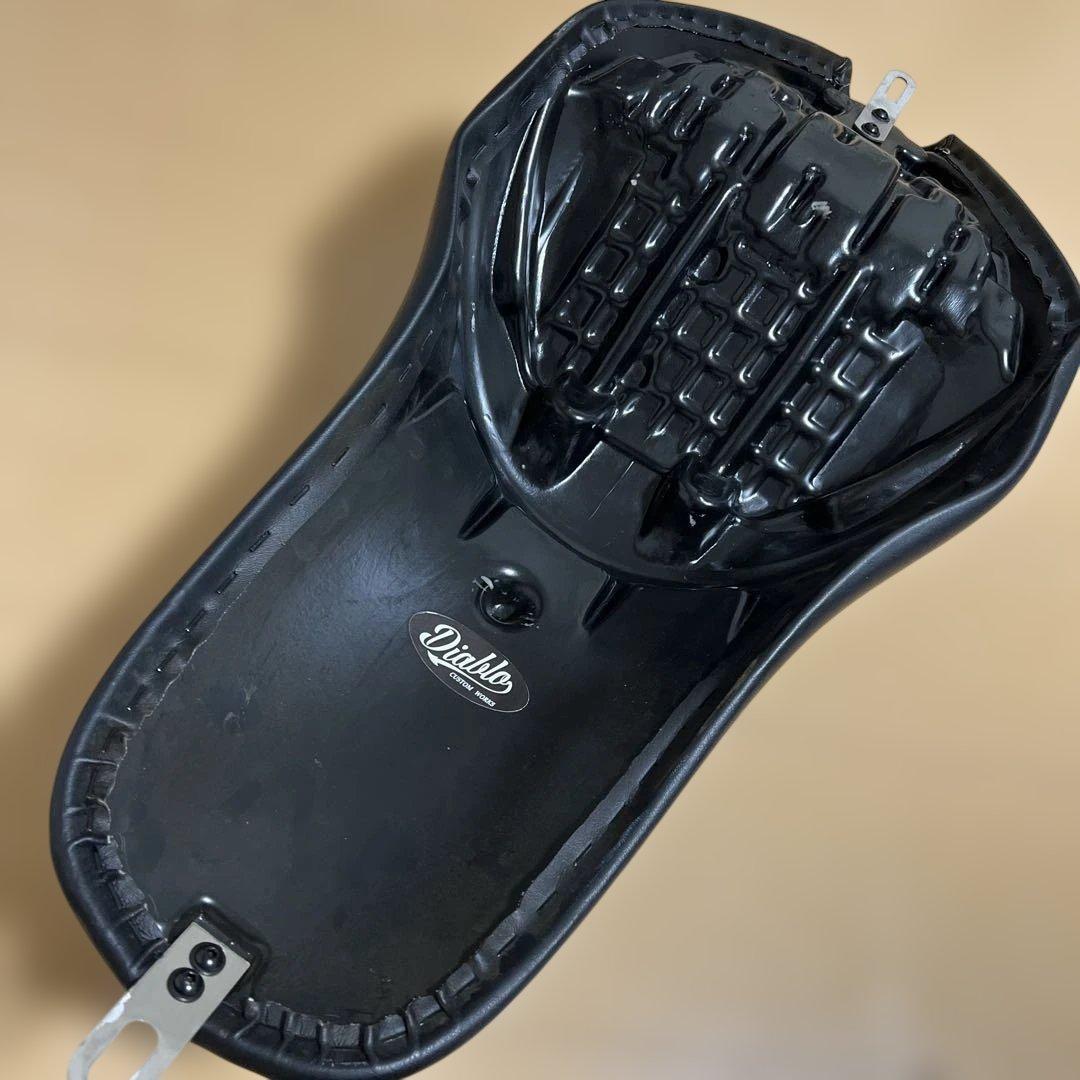 Diablo レブル250/500交換用シート ブラウン/ブラック