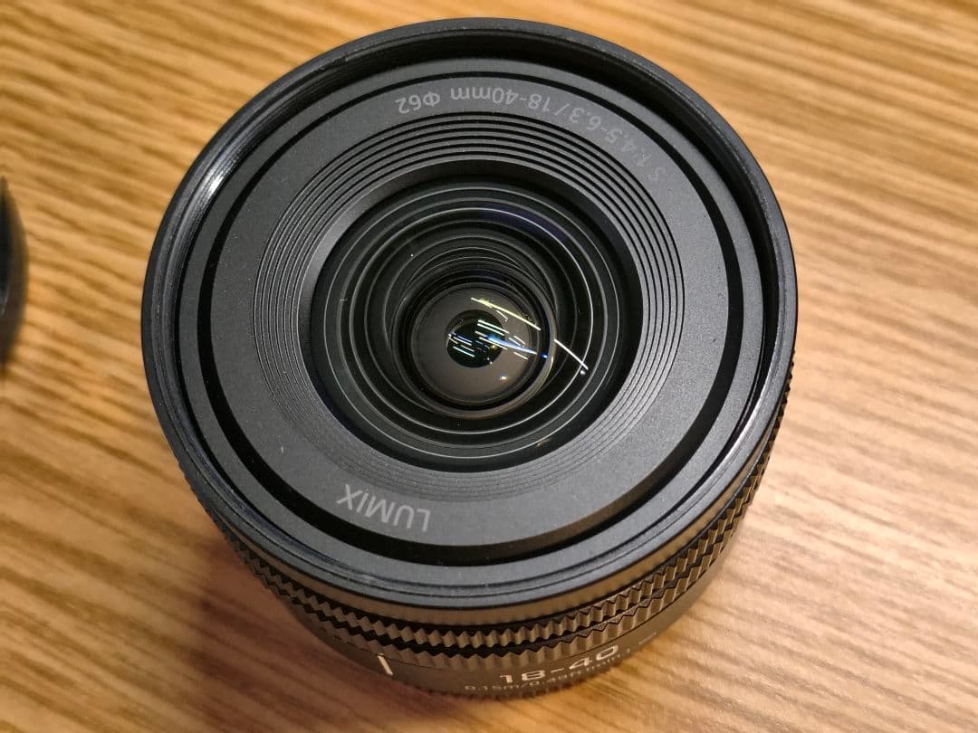 LUMIX　18-40mm ズームレンズ