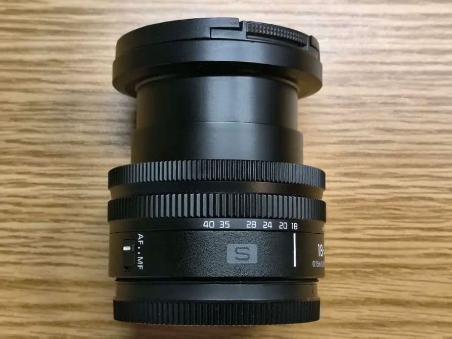 LUMIX　18-40mm ズームレンズ