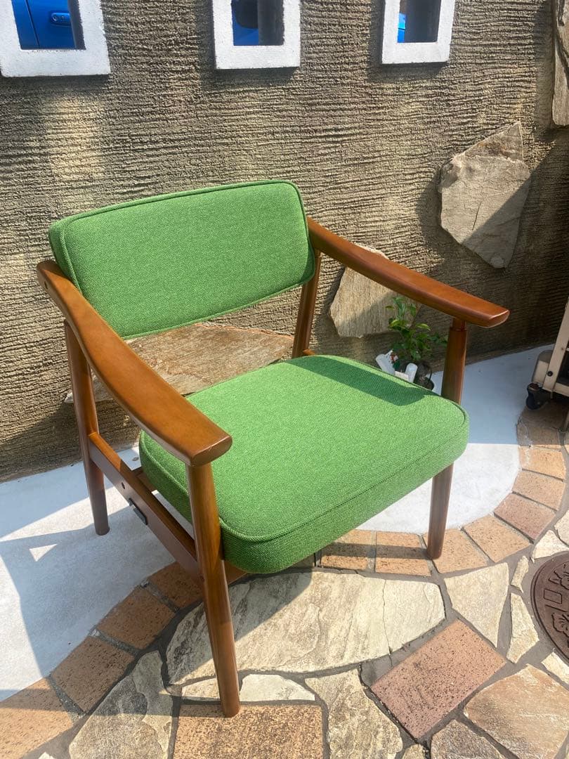 カリモク60 Dチェア　美品　タープグリーン　1脚