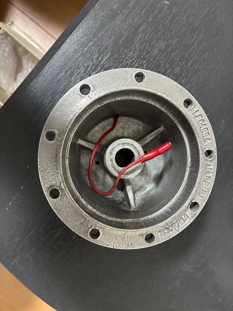 レカラ ステアリングボス ビレット ダットサントラック D21 D22