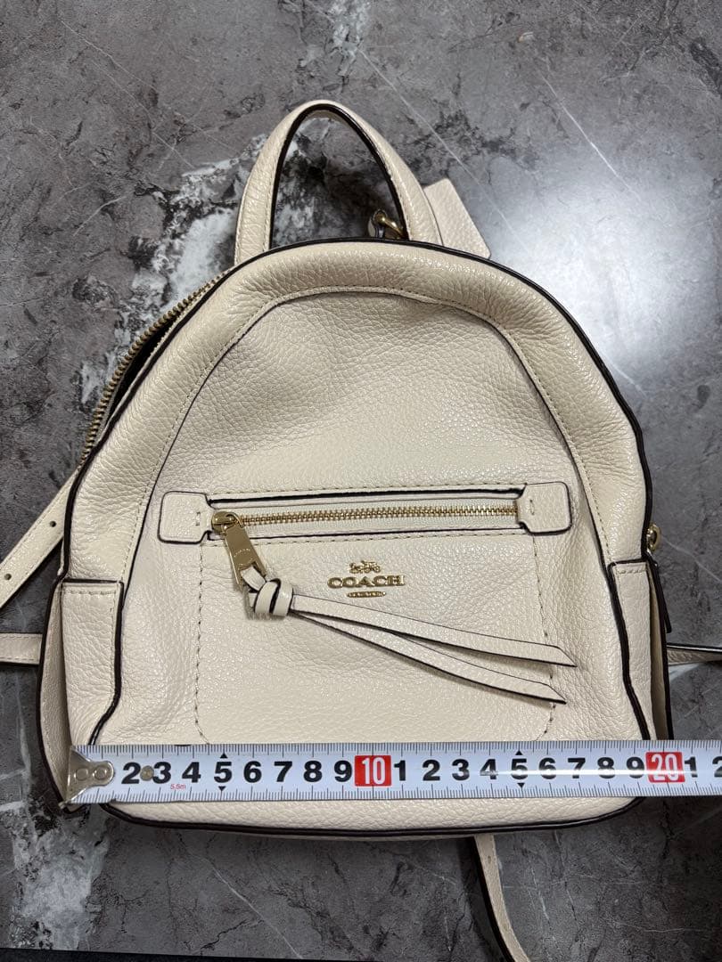 パパイヤ　COACH ホワイト バックパック
