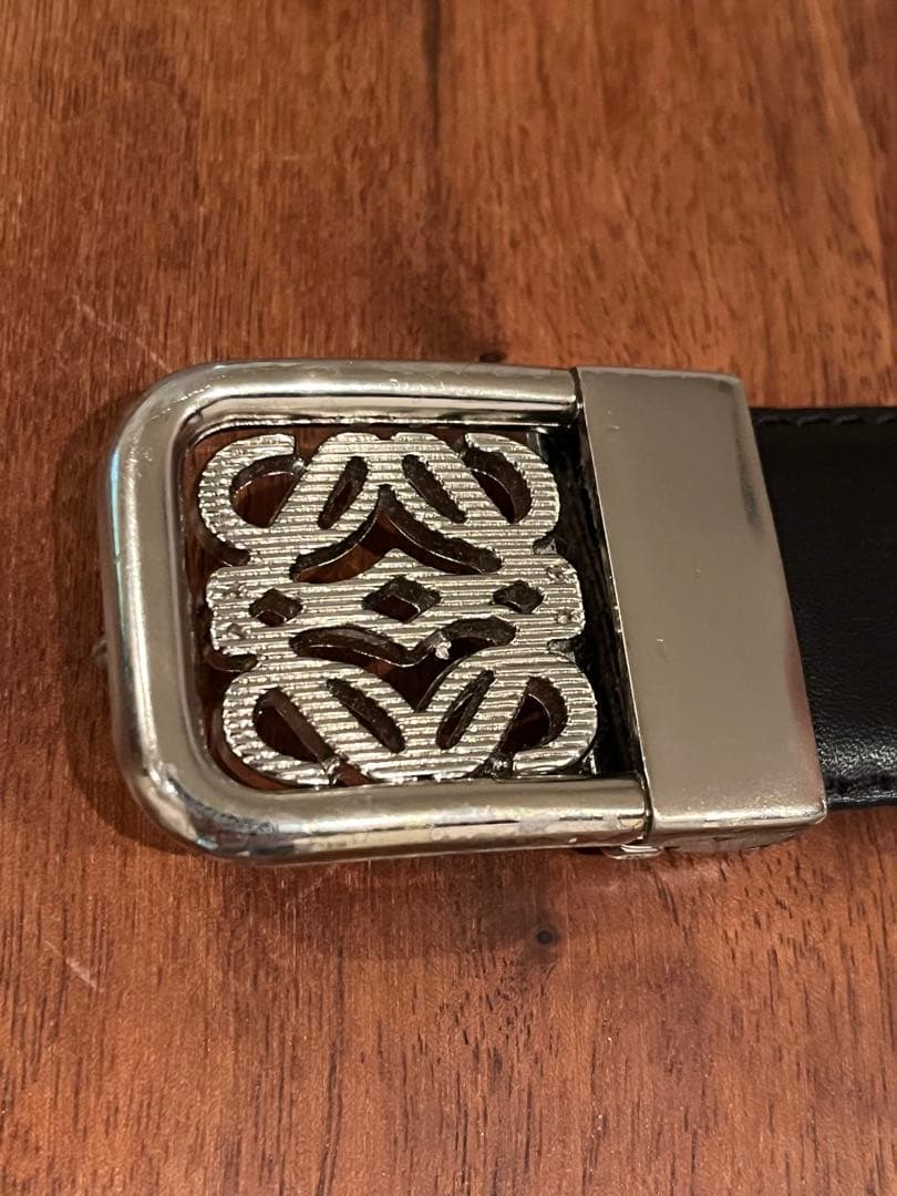 ロエベ　ベルト　アナグラム　バックル 黒レザーベルト　シルバー