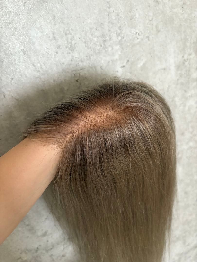 【美品】中古｜人毛100％フルウィッグ｜アッシュブロンド