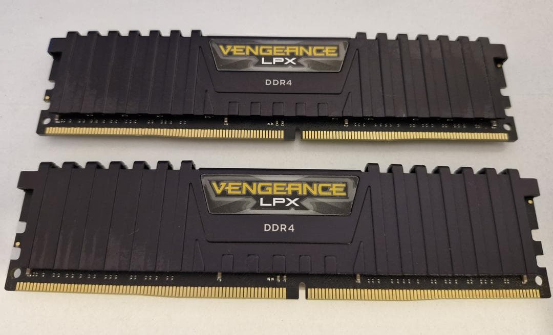 メモリー Vengeance LPX 32GB DDR4 2666MHz