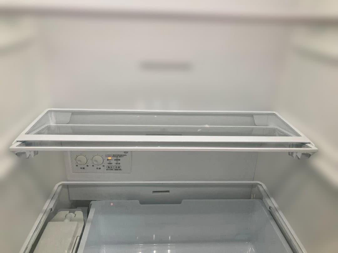 状態良好！東芝 3ドア冷凍冷蔵庫 GR-V33SC（WU）326L 2023年製