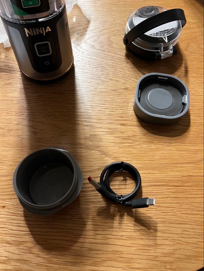 新品Ninja(ニンジャ) ポータブルブレンダー コードレス パーソナルブレンダ