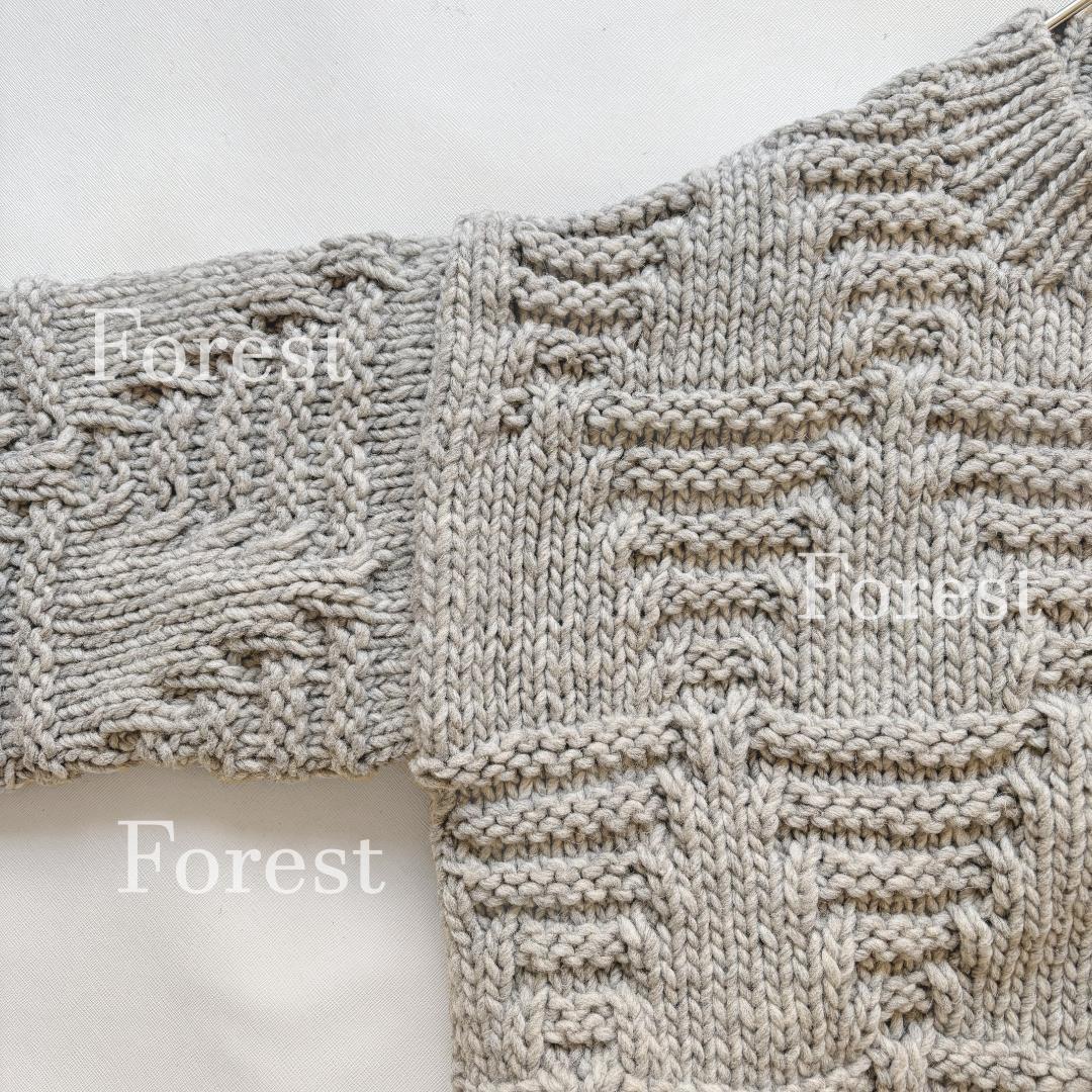 ペルートライアングルニット　sizeFREE　かぐれ