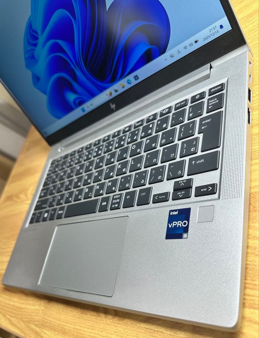 超美品 HP ノートパソコン Corei5 gen12,8/256,サクサク動く