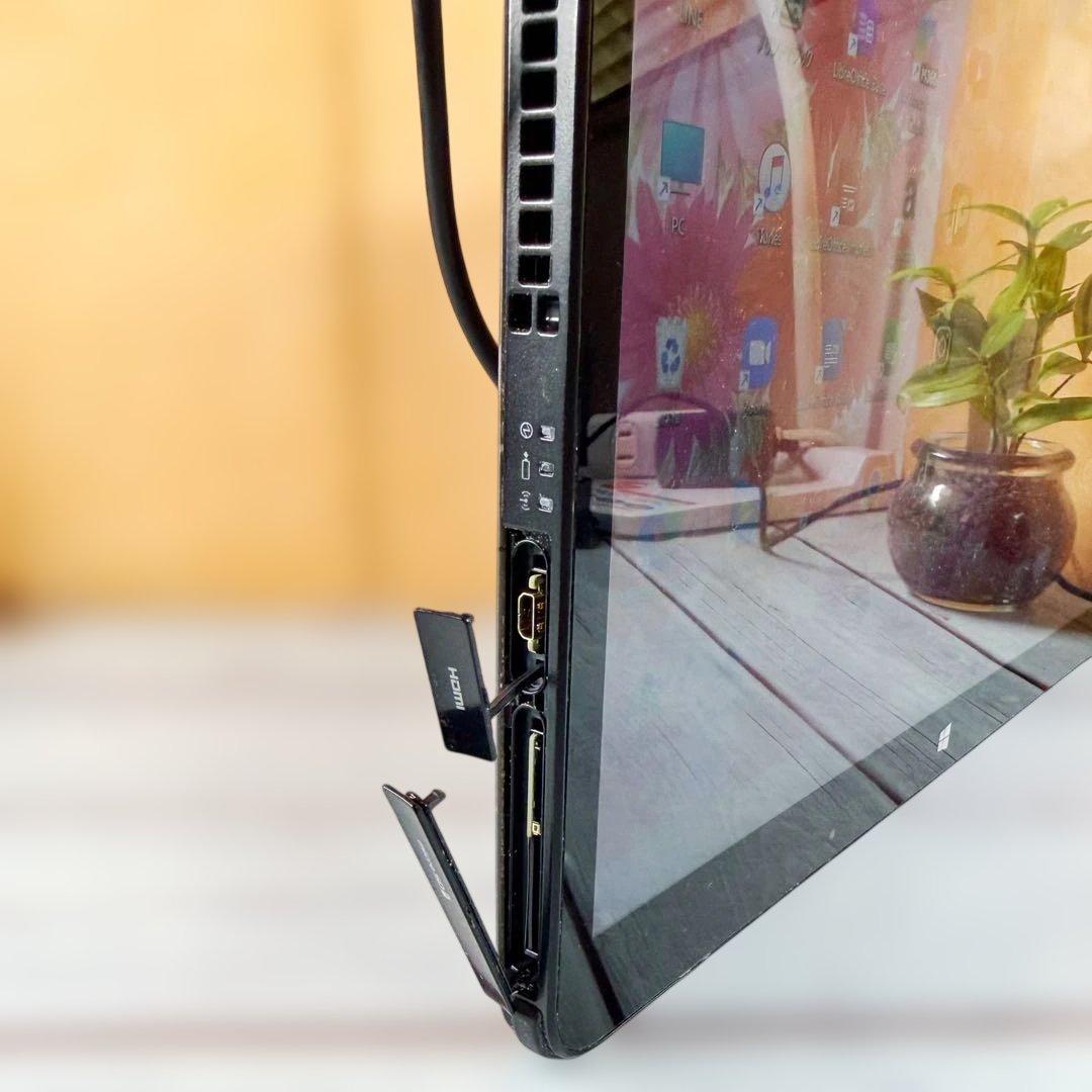 すぐ使える❣️Windowsタブレット‼️第6世代Corei5✨Wカメラ✨SSD