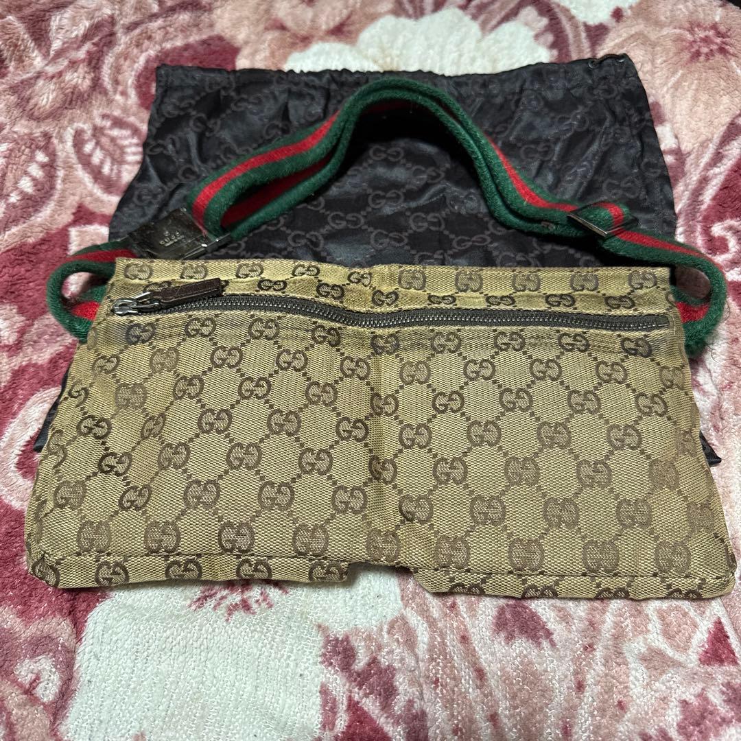 GUCCI ウエストバッグ　グッチ　ボディバッグ　グッチ ウエストポーチ