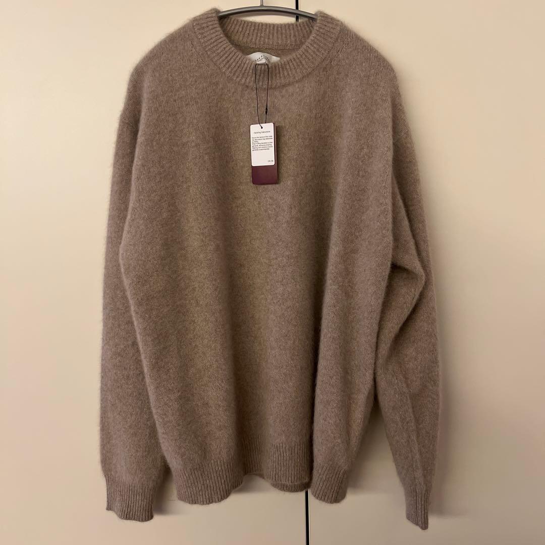 アーバンリサーチ　フォックスカシミヤクルーネックニット