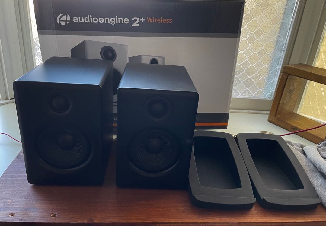 正規フジヤ購入Audioengine A2＋ワイヤレススピーカー別売台七千円）付