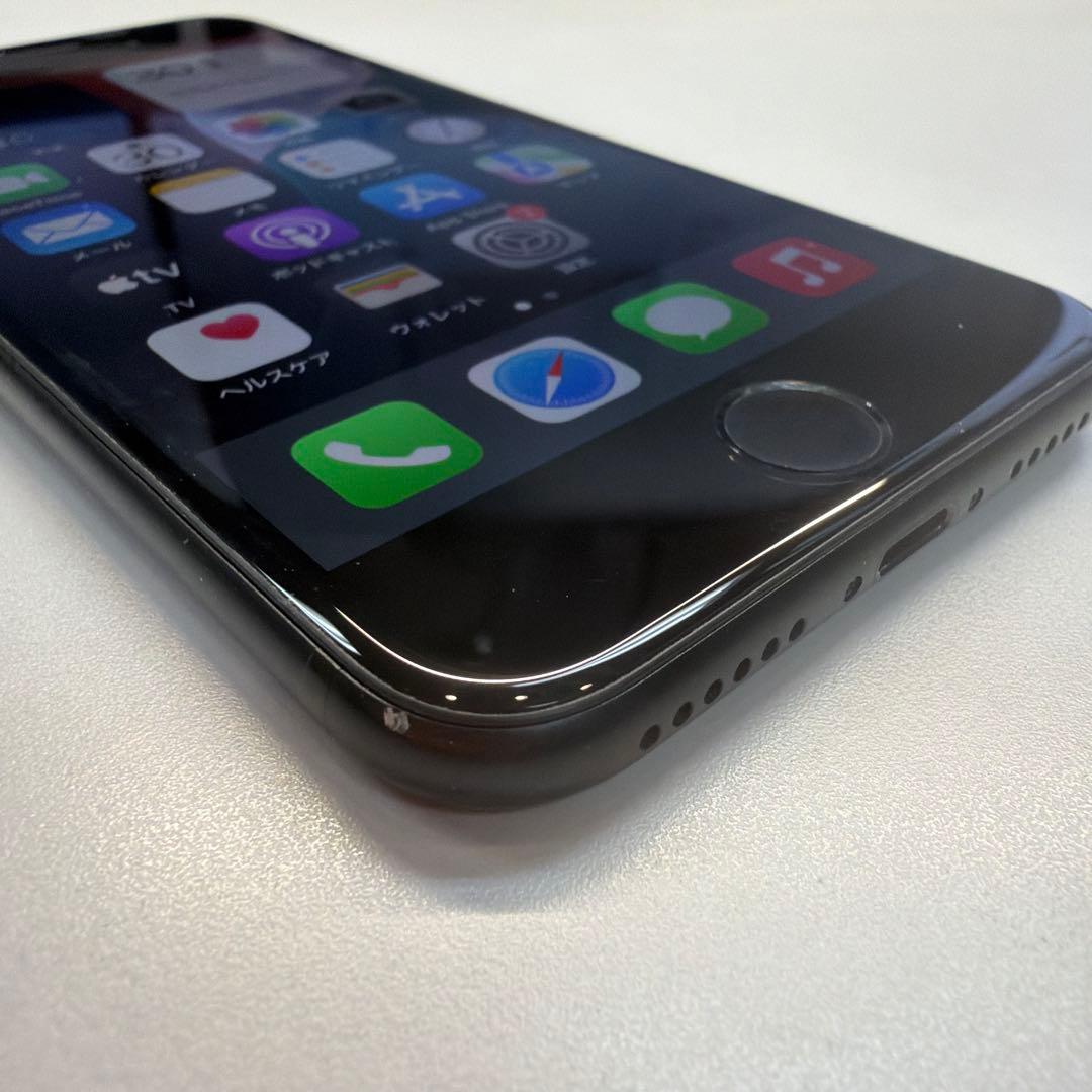 訳あり iPhone SE2 128GB ブラック 100% 再起動する