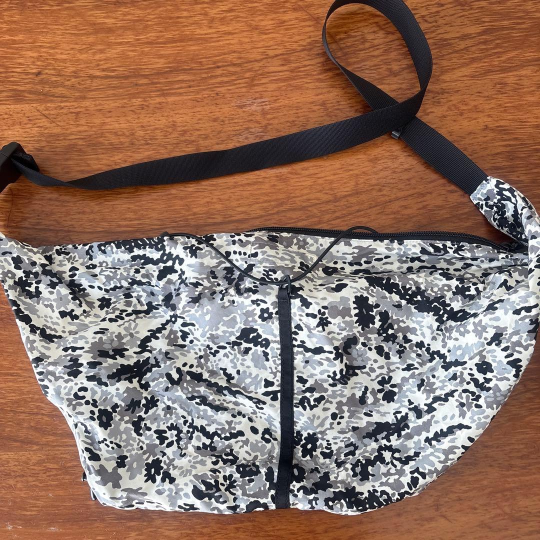 THE NORTH FACE 迷彩柄 ボディバッグ