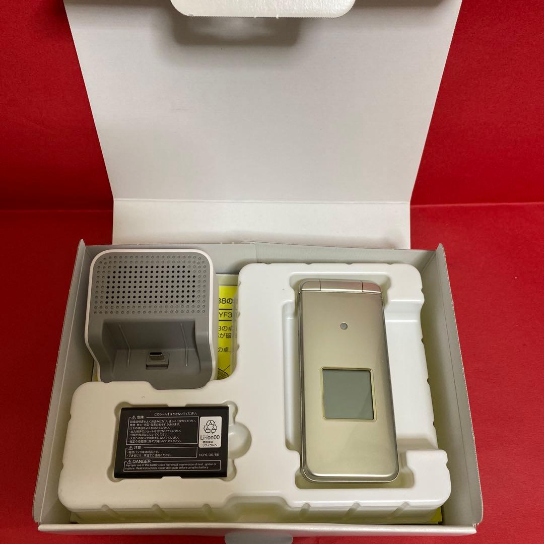 au かんたんケータイライト KYF43