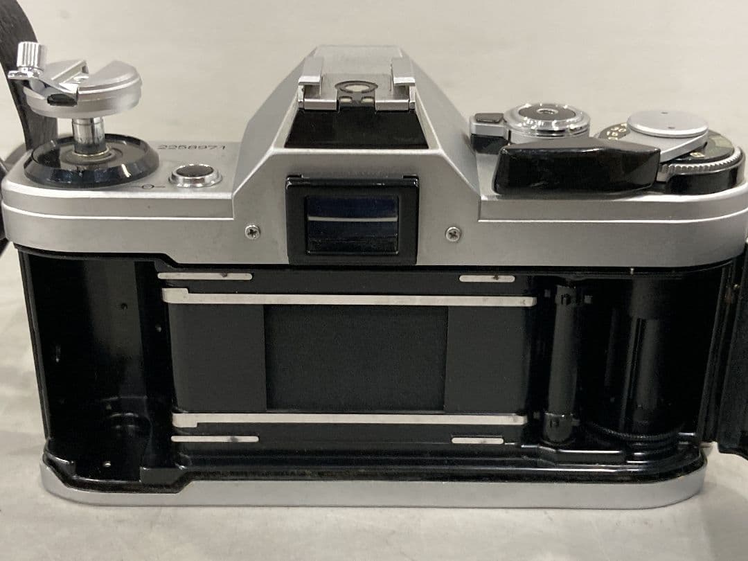 【動作品】Canon AE-1 フィルムカメラ レンズ2本セット