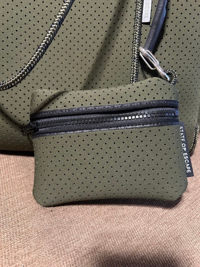 STATE OF ESCAPE カーキ