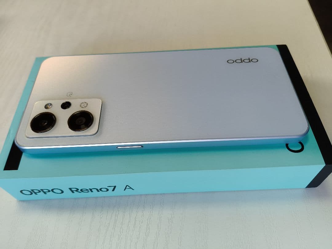 美品　Ymobile版　OPPO Reno7 A 本体　アンドロイドスマホ