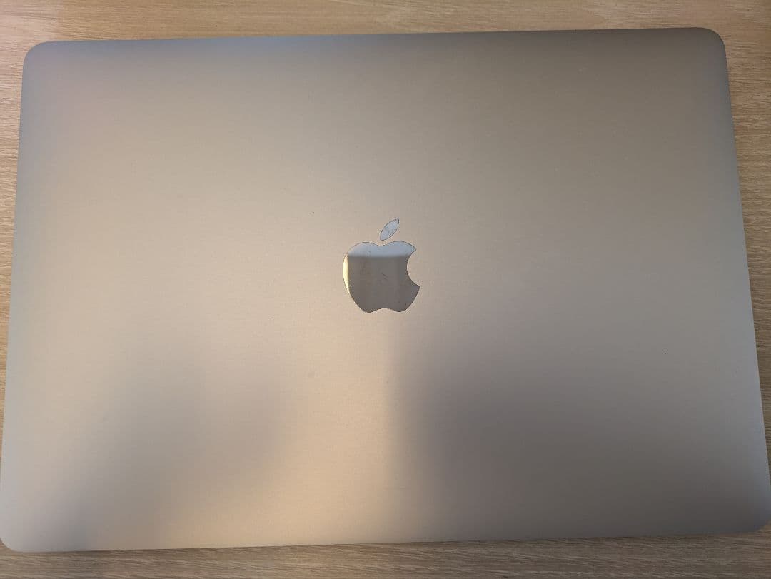 マックブックエアー 2019(13インチ,8GB RAM,256GB)