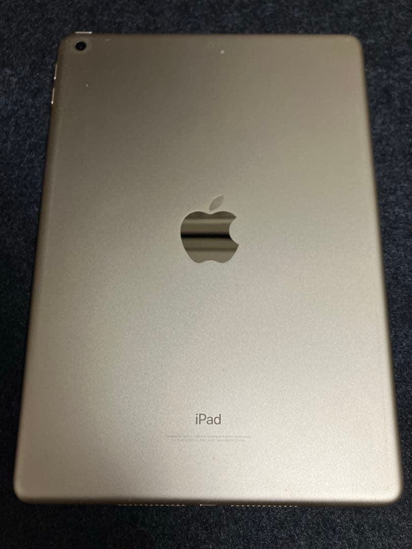 iPad 第5世代 32GB WIFIモデル ゴールド
