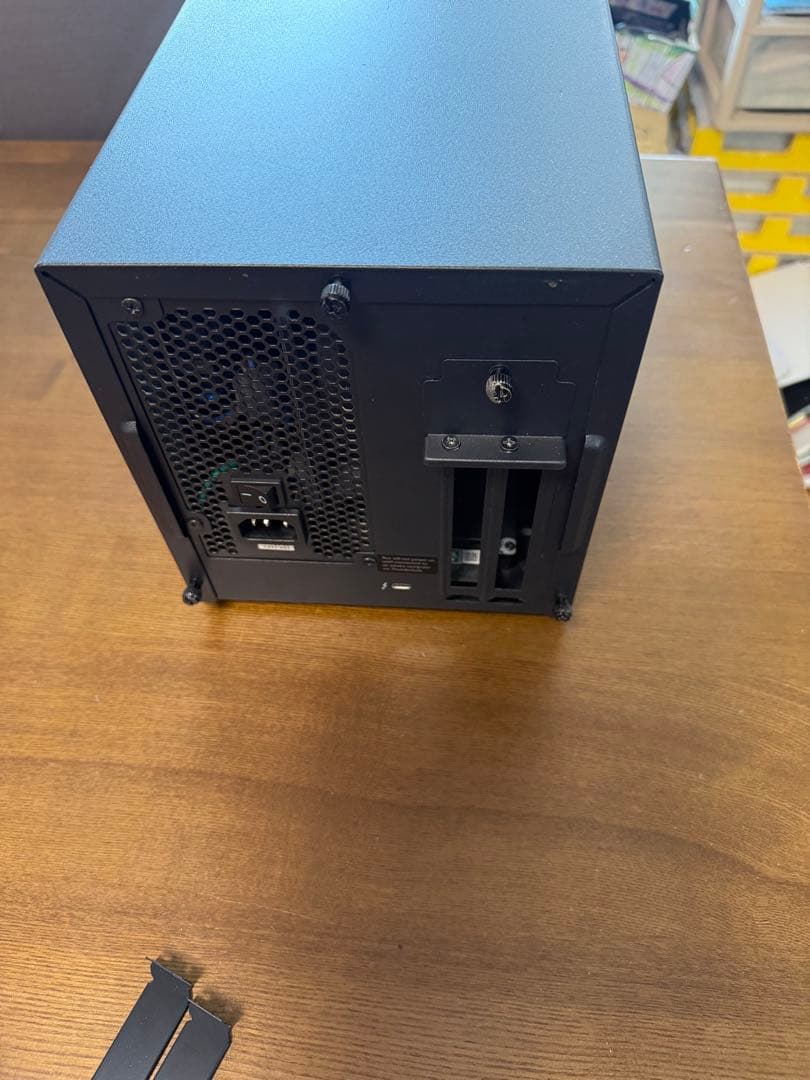 eGPU Breakaway Box 750 外付けGPU