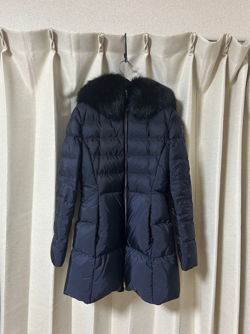 PRADA ネイビー ダウンジャケット ファー付き