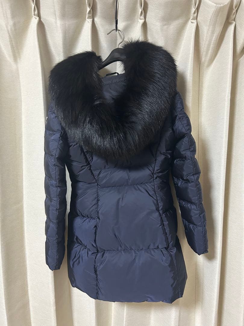 PRADA ネイビー ダウンジャケット ファー付き