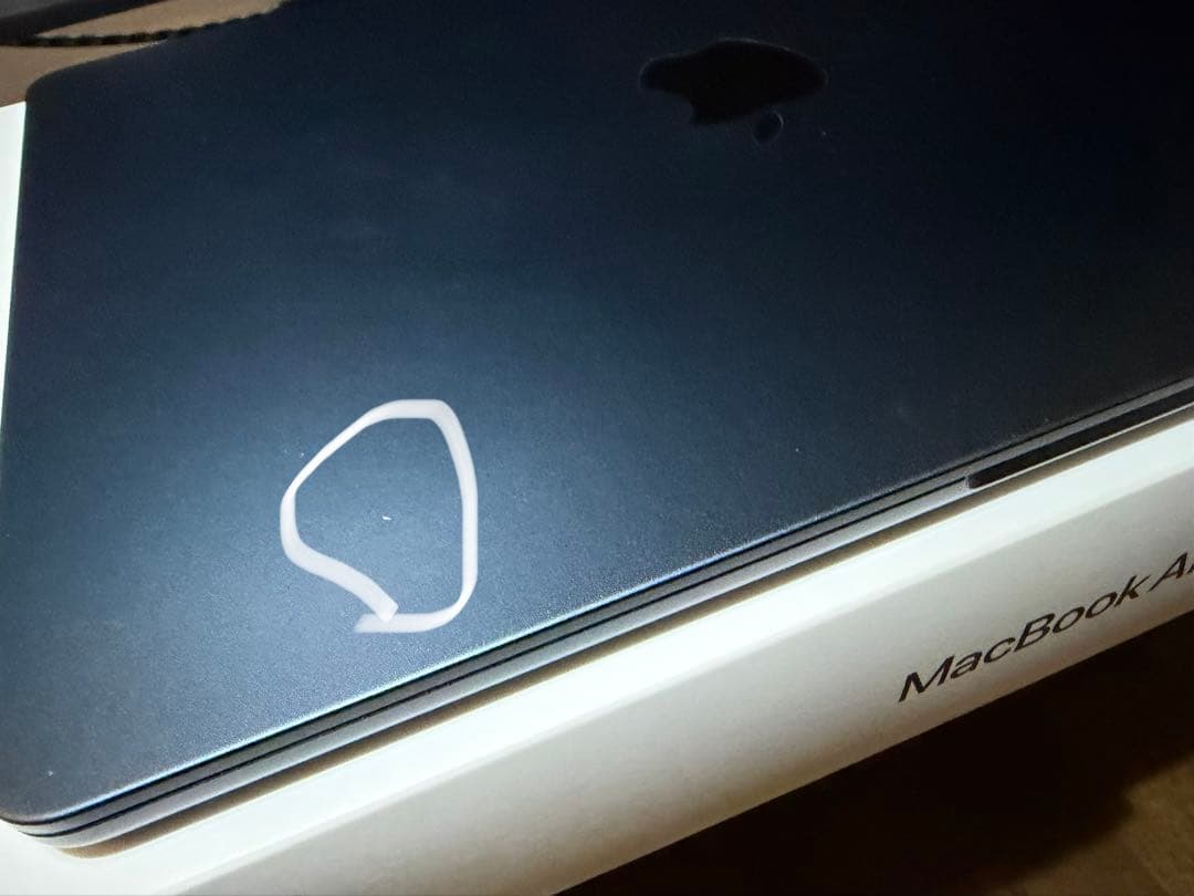 Apple MacBook Air ミッドナイト本体