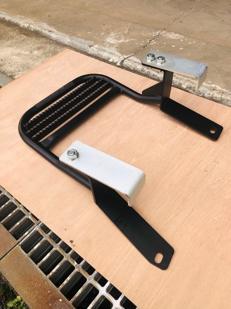 【sanconsan】JB23サイドステップ（運転席用）アピオ「ゲジゲジ君