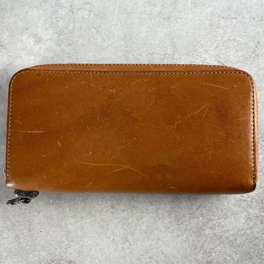 アルズニ alzuni ラウンドファスナー ドロップハンドル コンチョ 茶