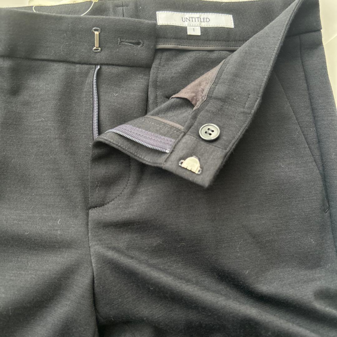 はんなりタグ付き UNTITLED ダークネイビーパンツスーツ