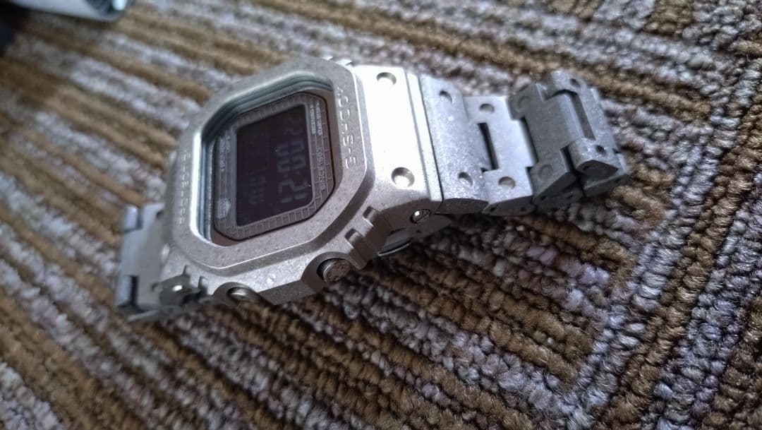 GショックGMW-B5000PS-1JR40周年記念モデル　フルメタル