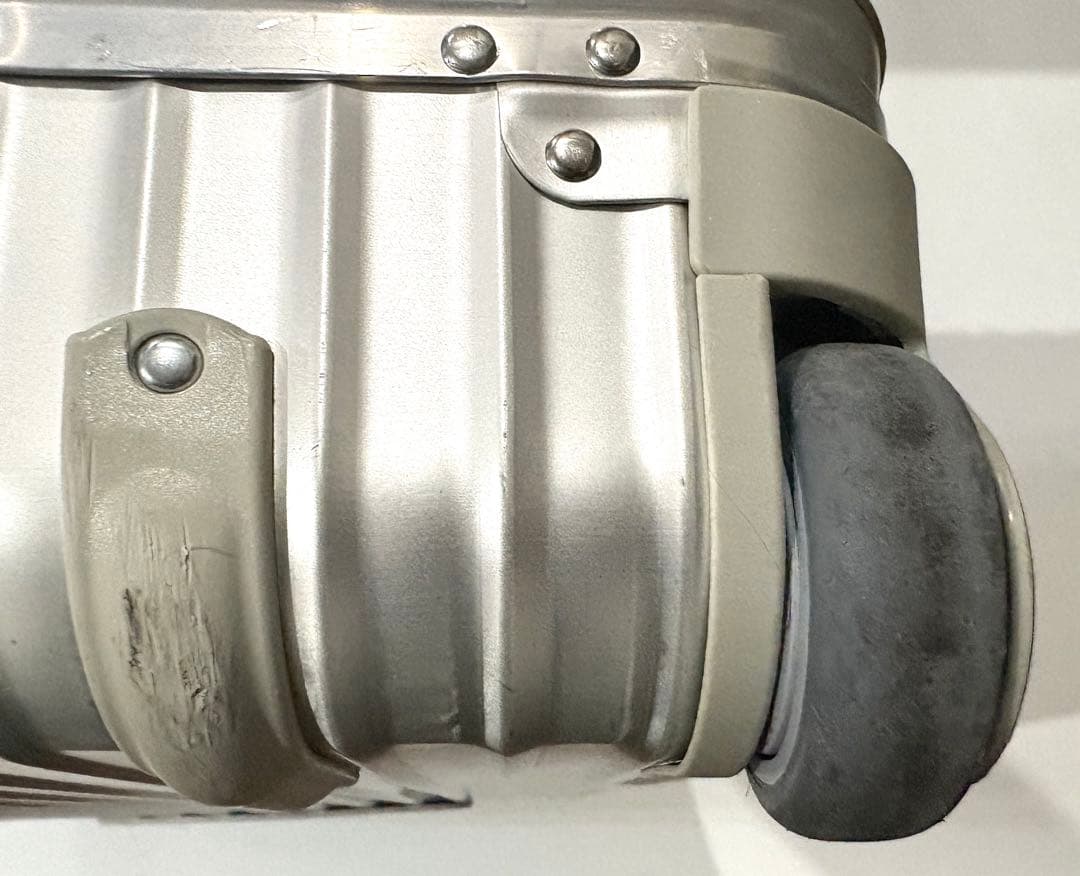 RIMOWA アルミ製　スーツケース(小)