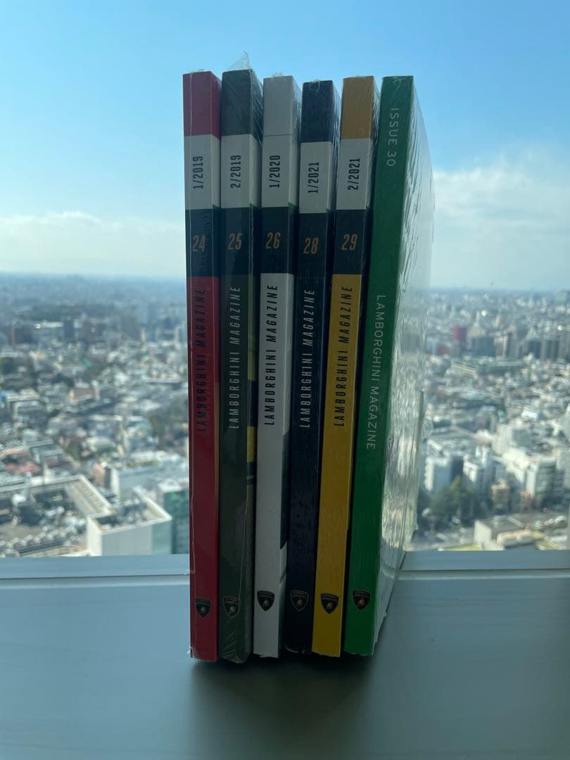 未開封LAMBORGHINI ランボルギーニ　マガジン　ISSUE