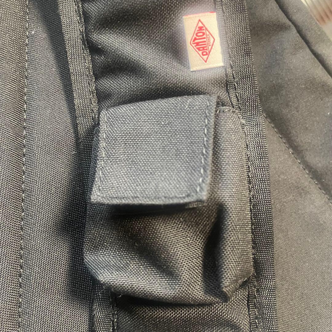 【美品】ダントン　ローヌ14 ボディバッグ リュック ブラック 黒