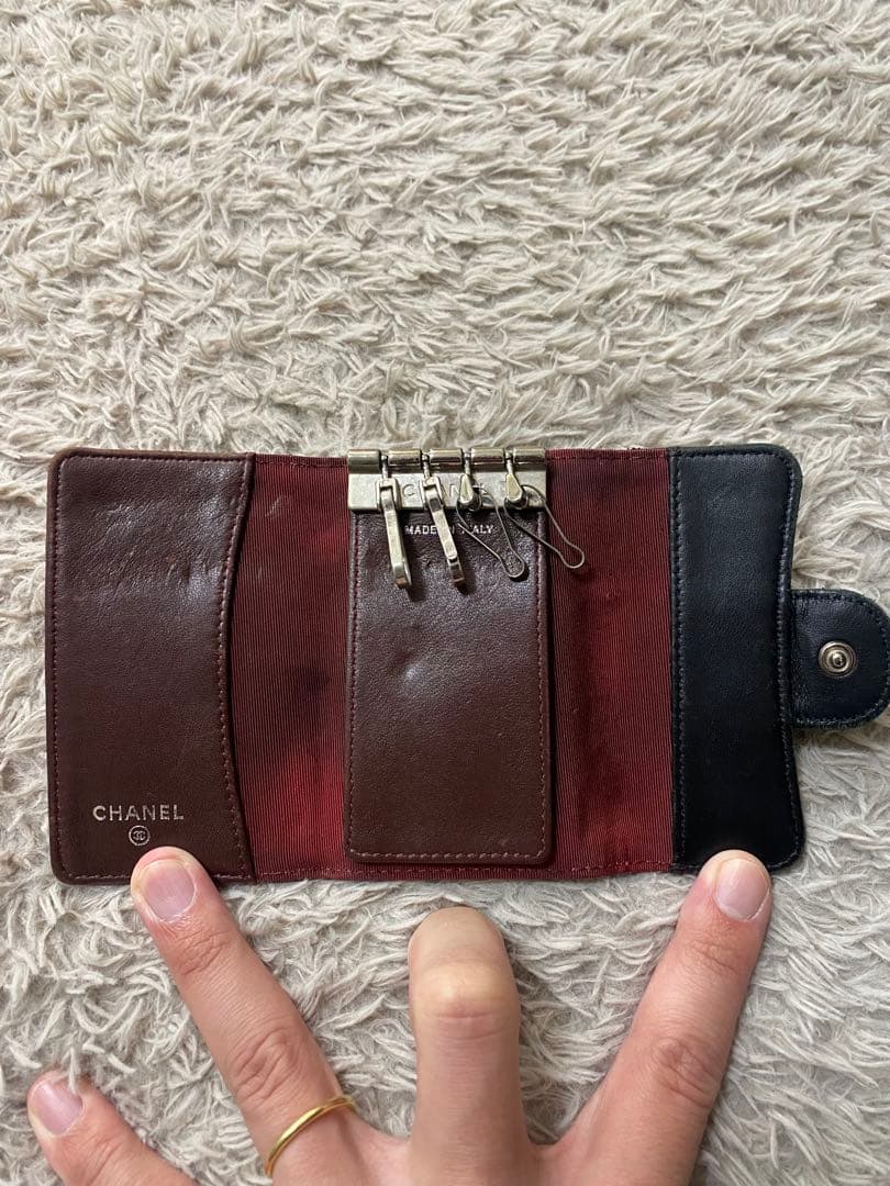 Chanel 黒 レザー キーケース シルバー