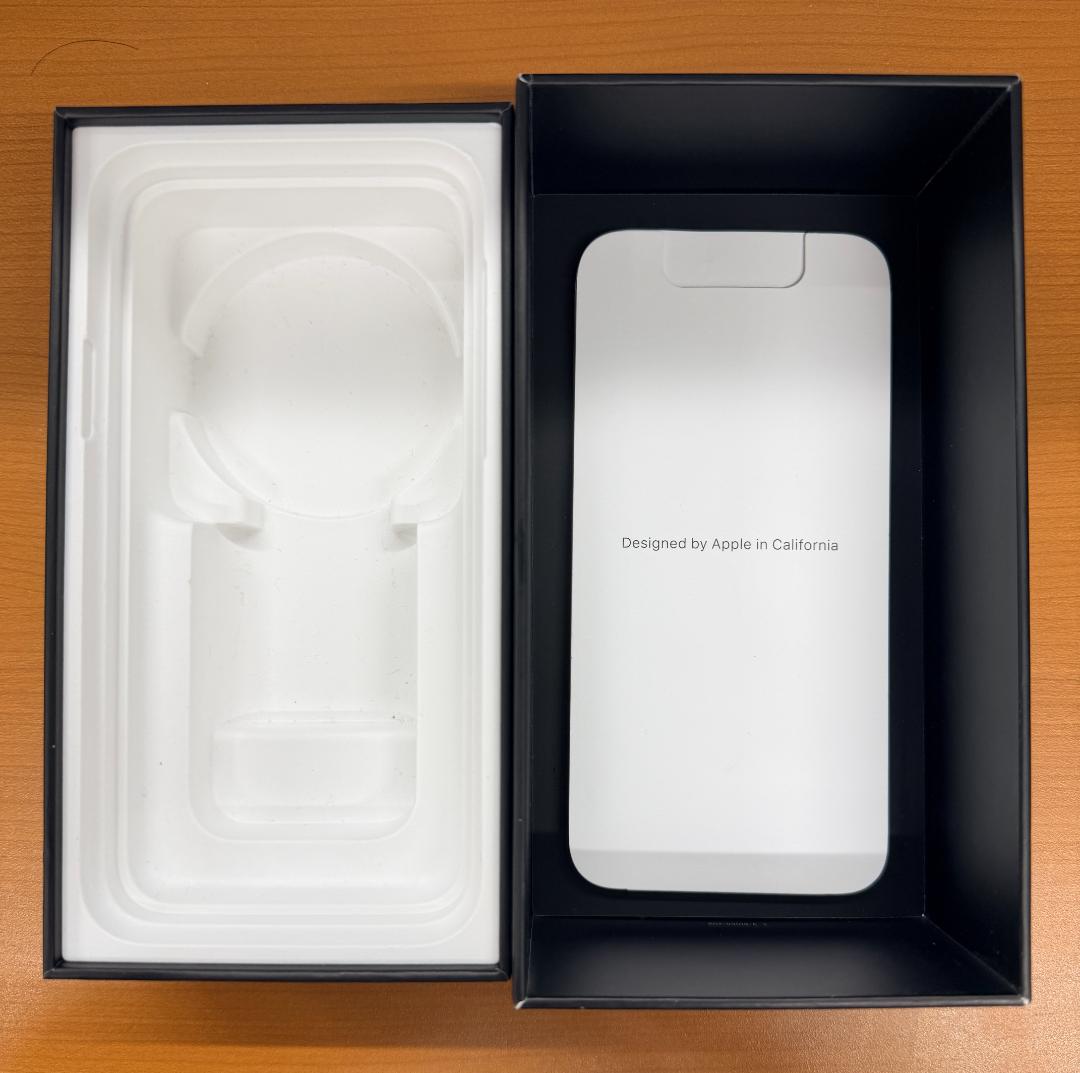 た*ん様 iPhone 11 Pro A2215 動作確認済 箱付 ID JKL