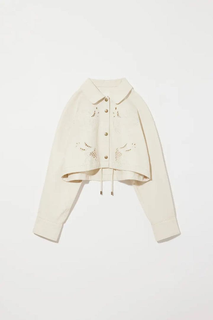 Eaphi 2025SS アイボリー刺繍クロップドジャケット