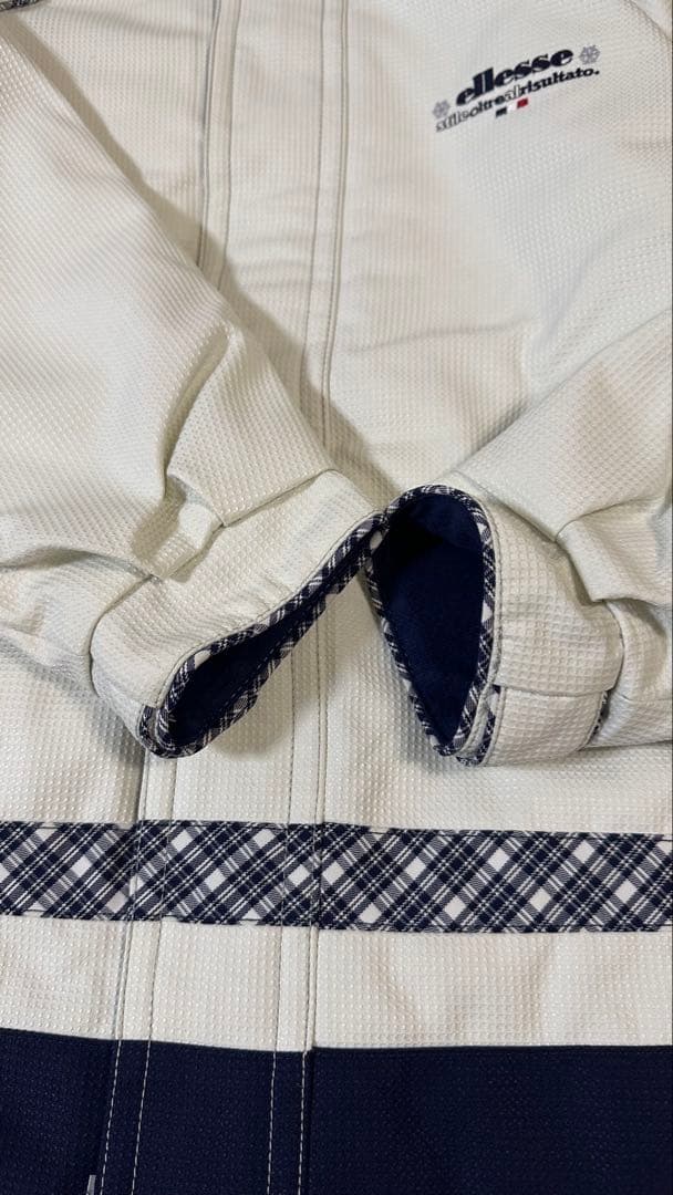 極美品　ellesse スキーウェア　上下セット　白と紺色　レディースL程度