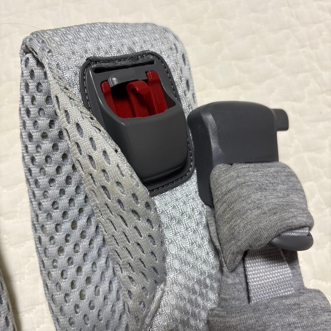 【ともぴ】ベビービョルン　ベビーキャリアハーモニー　Airシルバー