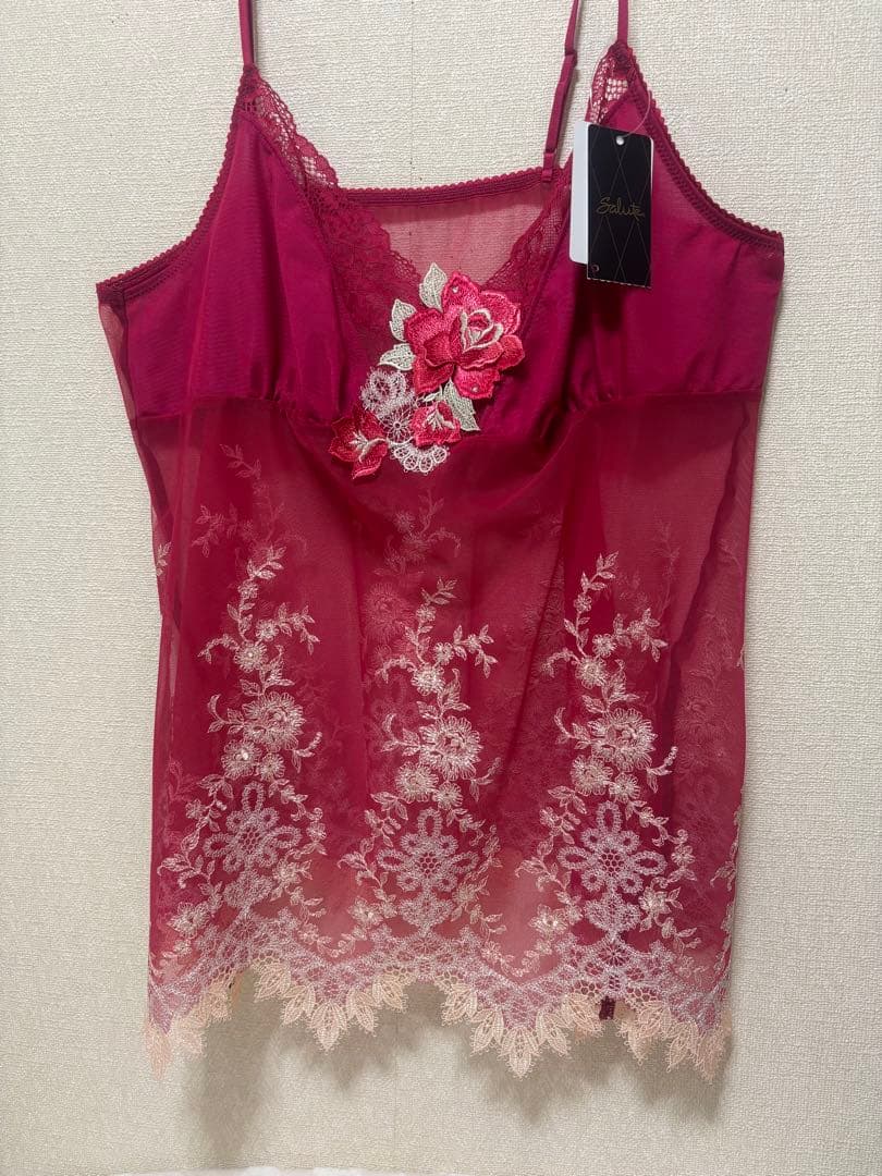 サルート　84G 40周年限定コレクション キャミソール　新品・未使用