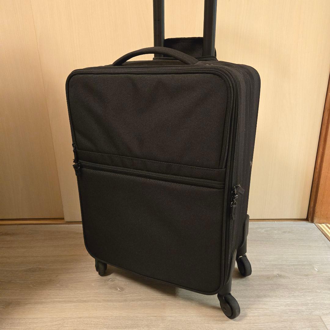 無印良品　半分の厚みで収納できるソフトキャリーケース　小型　36L　ブラック　黒