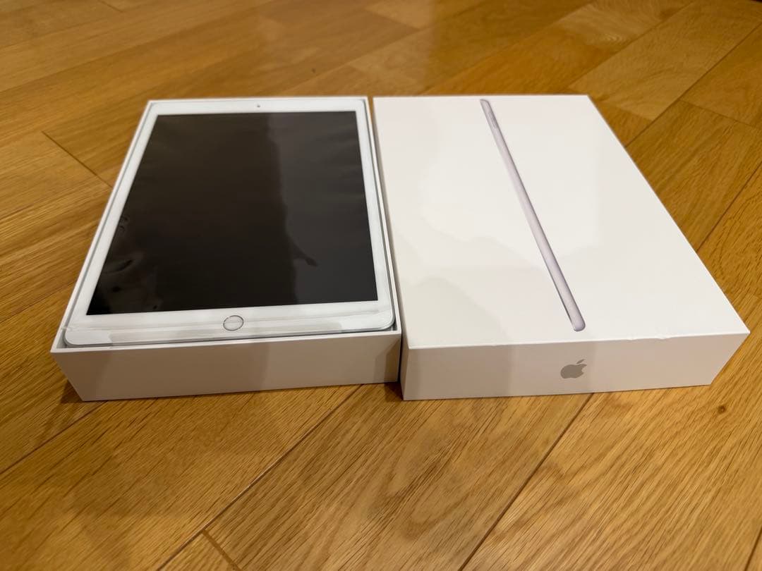 Apple iPad シルバー 本体のみ