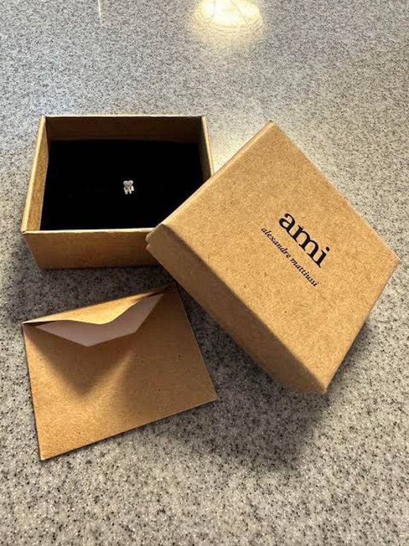 アミパリスAMI DE COEUR ピアス