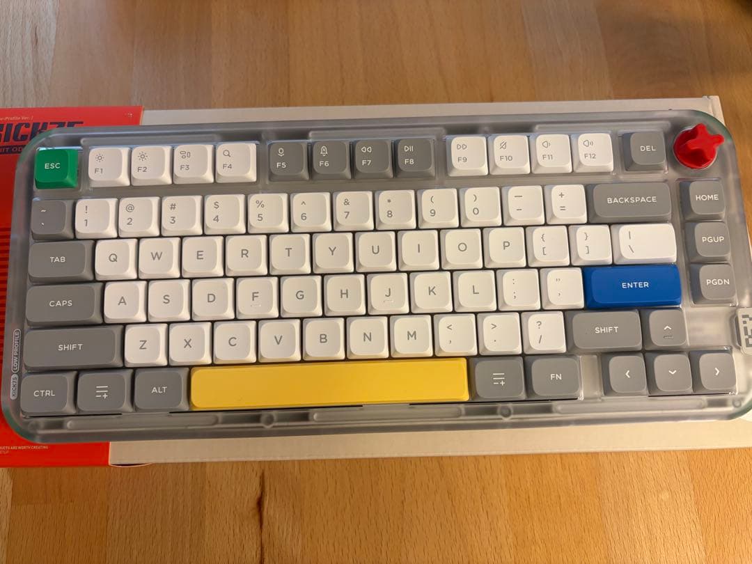 キーボード nuphy kick75 brown nano