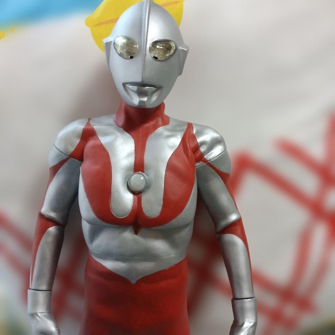 ウルトラマン フィギュアメーカー不明大きさ約48センチ