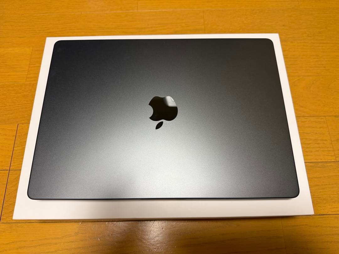 MacBook Pro M4 pro メモリ24GB ストレージ1TB