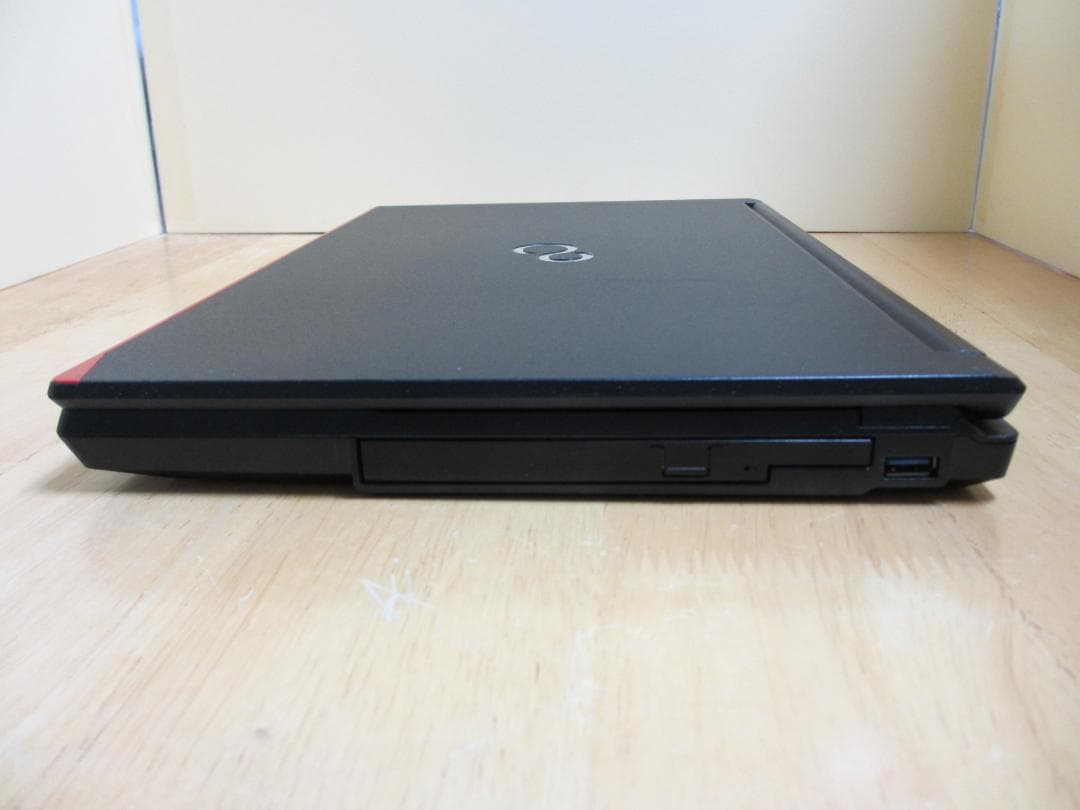 その他ノートPC本体 LIFEBOOK A576/S Win11